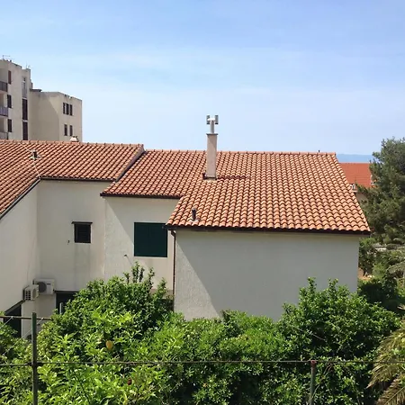 Batosic בית הארחה מאקרסקה