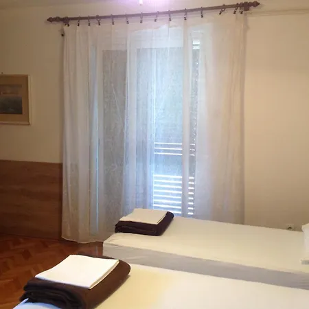 Batosic Casa de hóspedes 3*