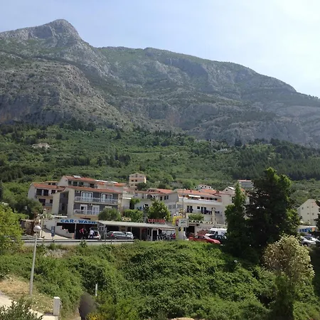 ゲストハウス Batosic